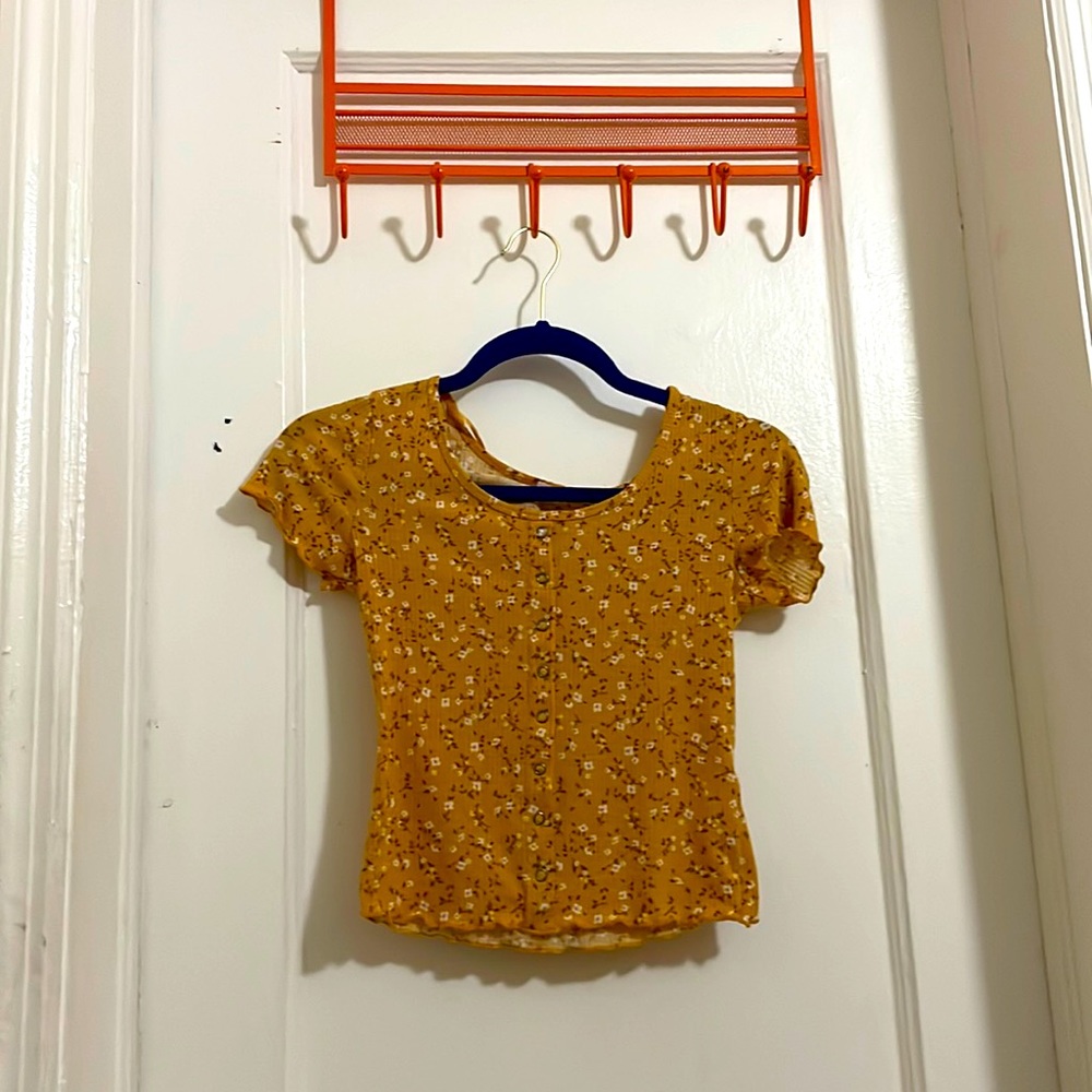 Cute Kids gold top.